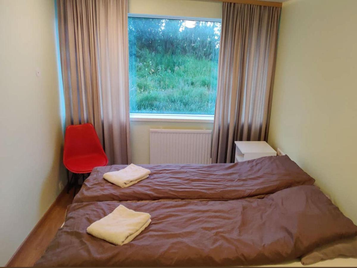 Bakland ad Lágafelli Apartment Butharholshverfi Bagian luar foto